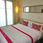 Hotel Le Marceau Bastille